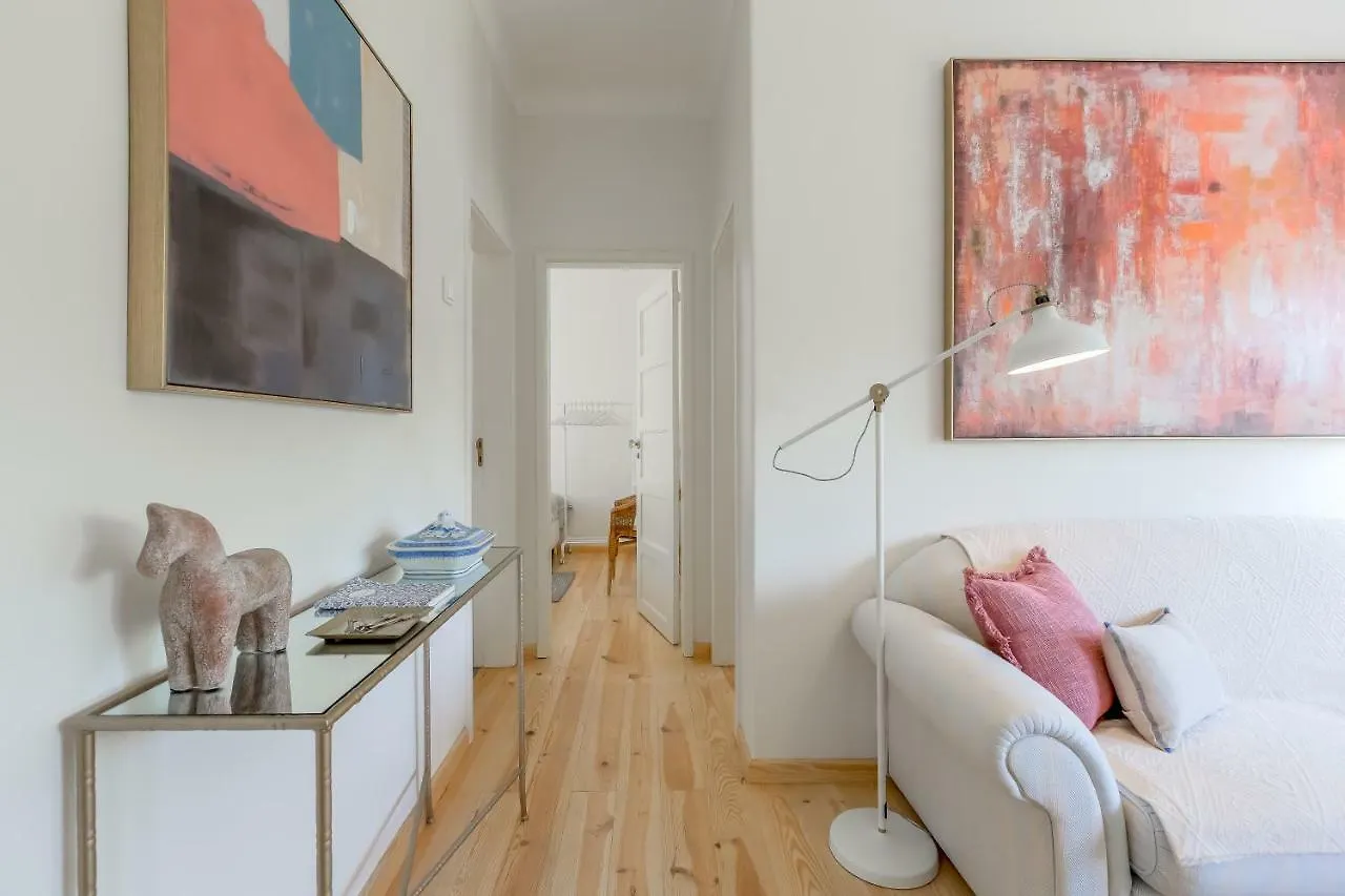 Sunny, Bright And Quiet Apartment, By Timecooler Lisboa Appartement