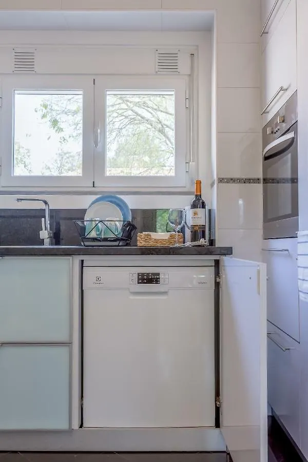 Sunny, Bright And Quiet Apartment, By Timecooler Lisboa 0*,